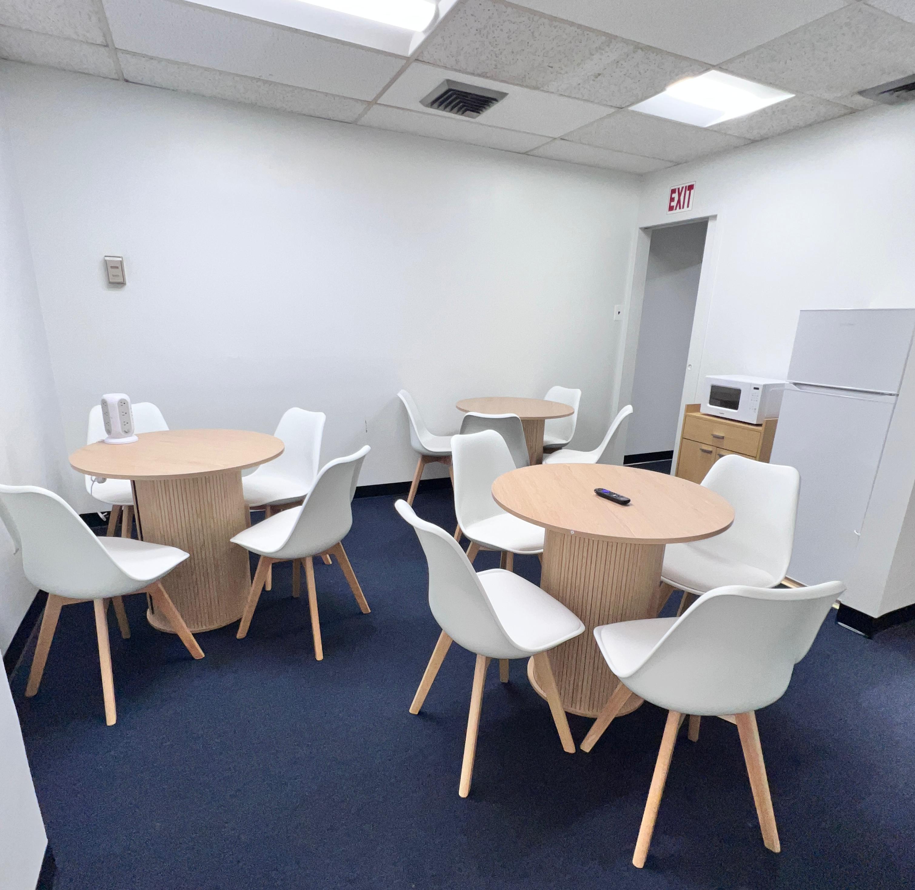 Regular cleaning service Baltimore - weekly and bi-weekly house cleaning maintenance